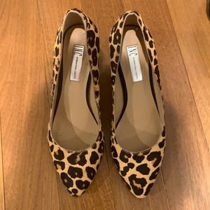 Women’s INC Leopard Print Pumps